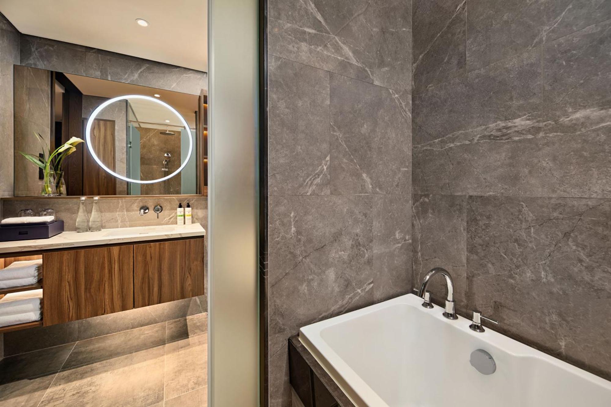 Pullman Hai Phong Grand Hotel מראה חיצוני תמונה